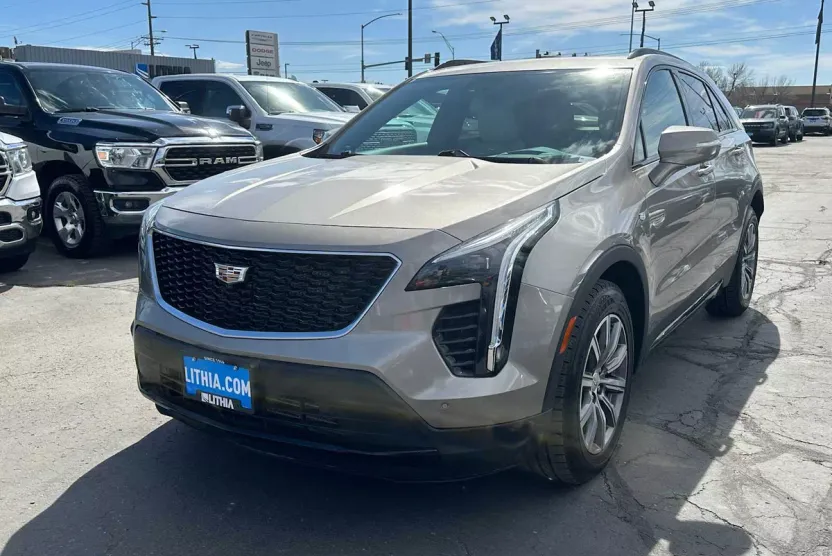 2022 Cadillac XT4 Sport photo 1