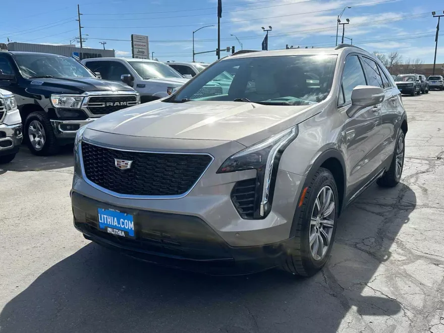 2022 Cadillac XT4 Sport photo 1