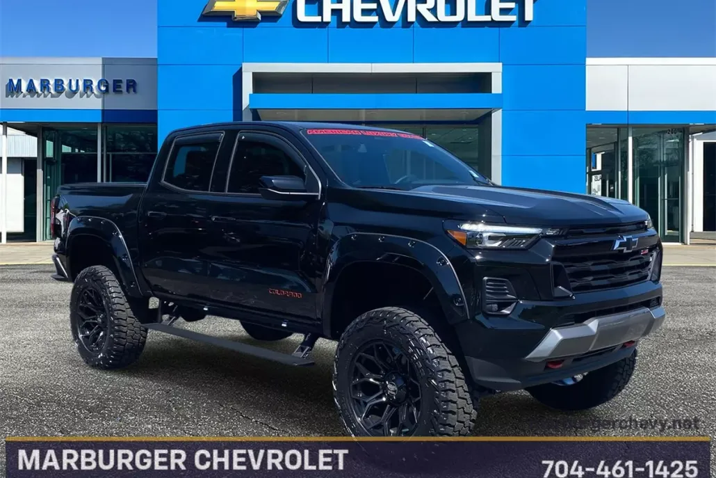 2025 Chevrolet Colorado Z71 photo 1