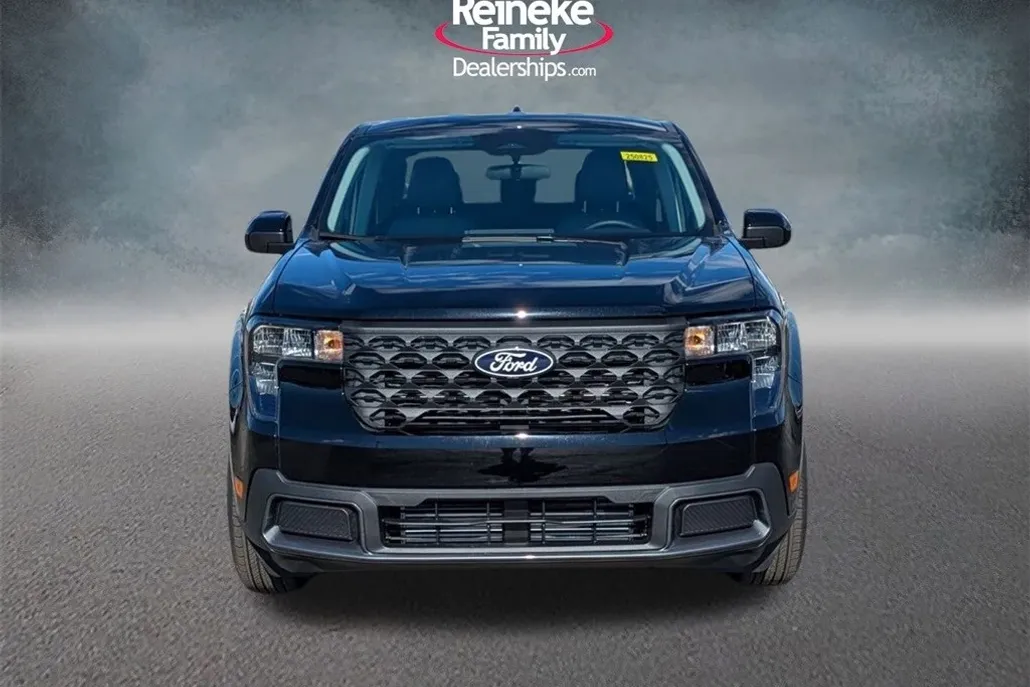 2025 Ford Maverick XLT photo 1