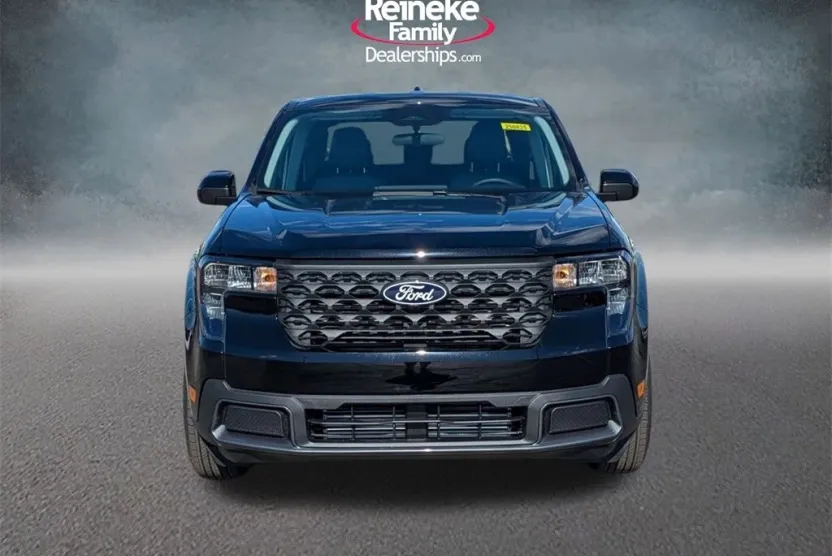 2025 Ford Maverick XLT photo 1