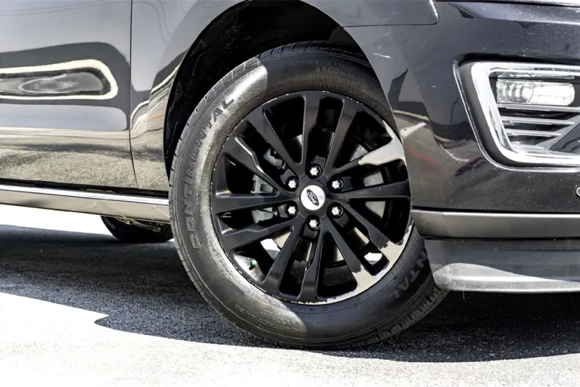 2019 Ford Expedition MAX Limited photo 1