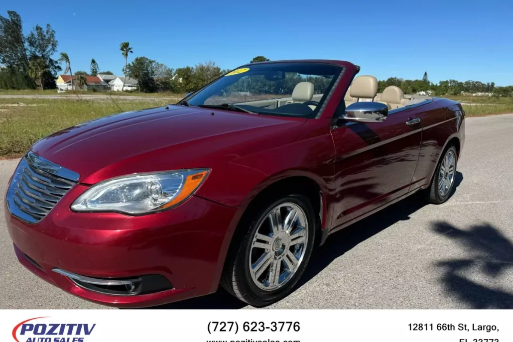 2012 Chrysler 200 Limited photo 1