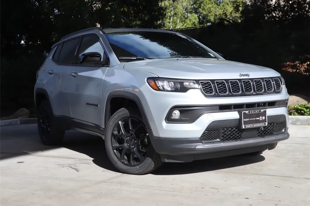2025 Jeep Compass Latitude photo 1