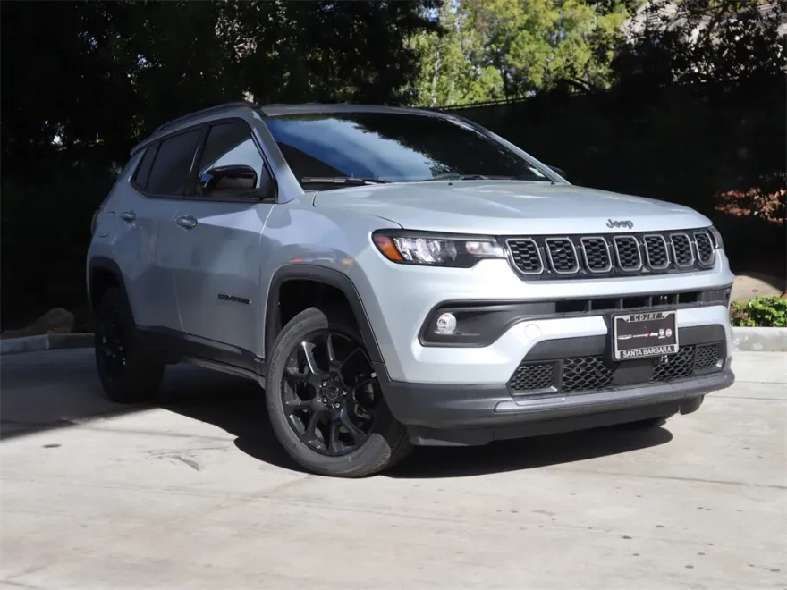 2025 Jeep Compass Latitude photo 1