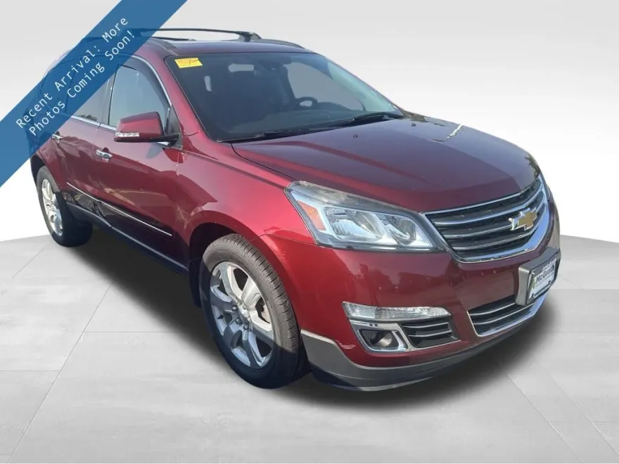 2017 Chevrolet Traverse Premier photo 1