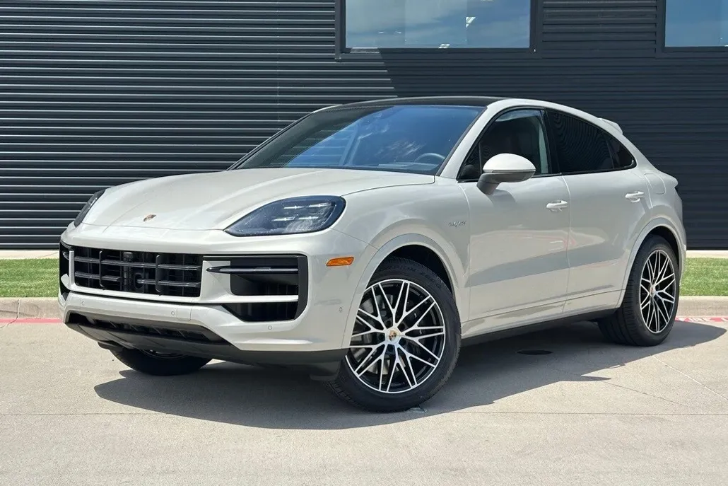 2025 Porsche Cayenne E-Hybrid Coupe photo 1