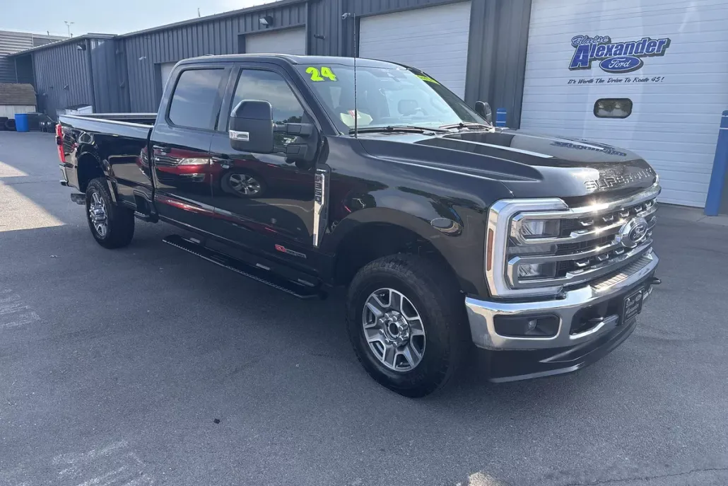 2024 Ford F-350 Lariat photo 1