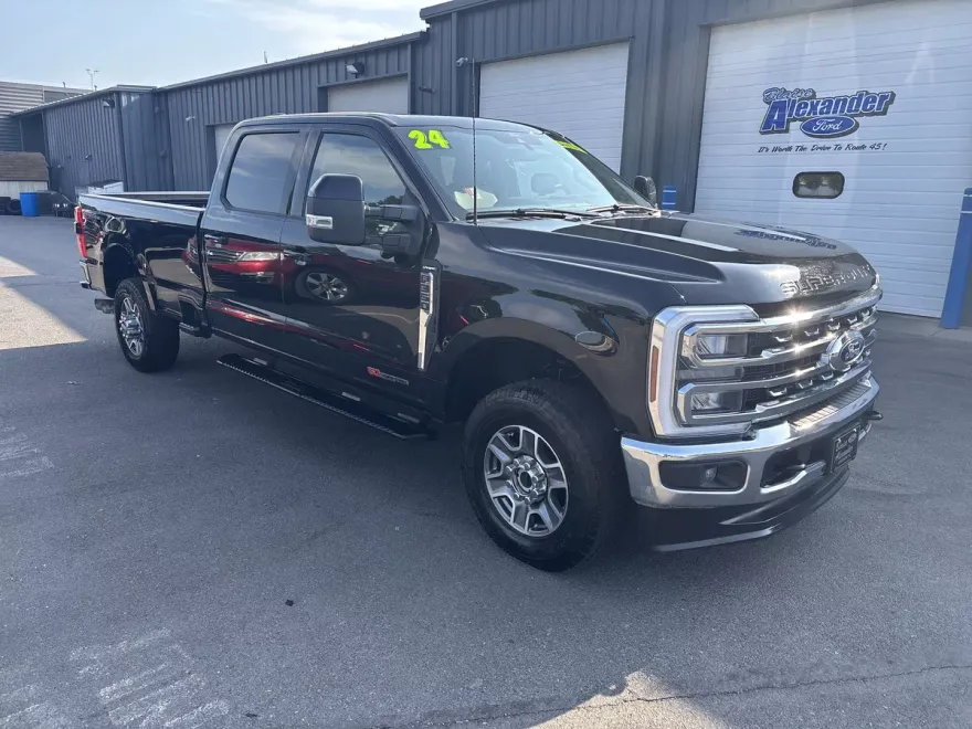 2024 Ford F-350 Lariat photo 1