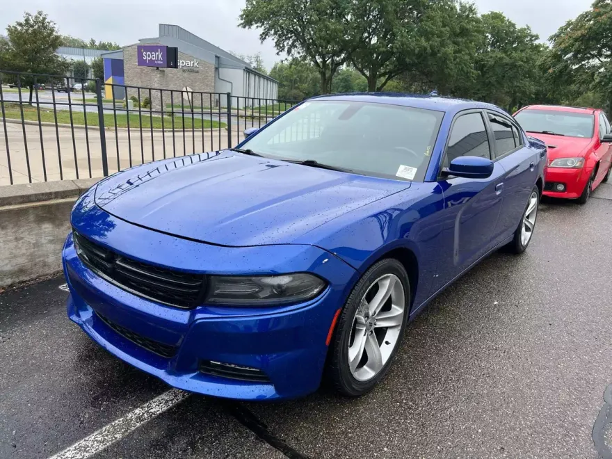 2018 Dodge Charger R/T photo 1