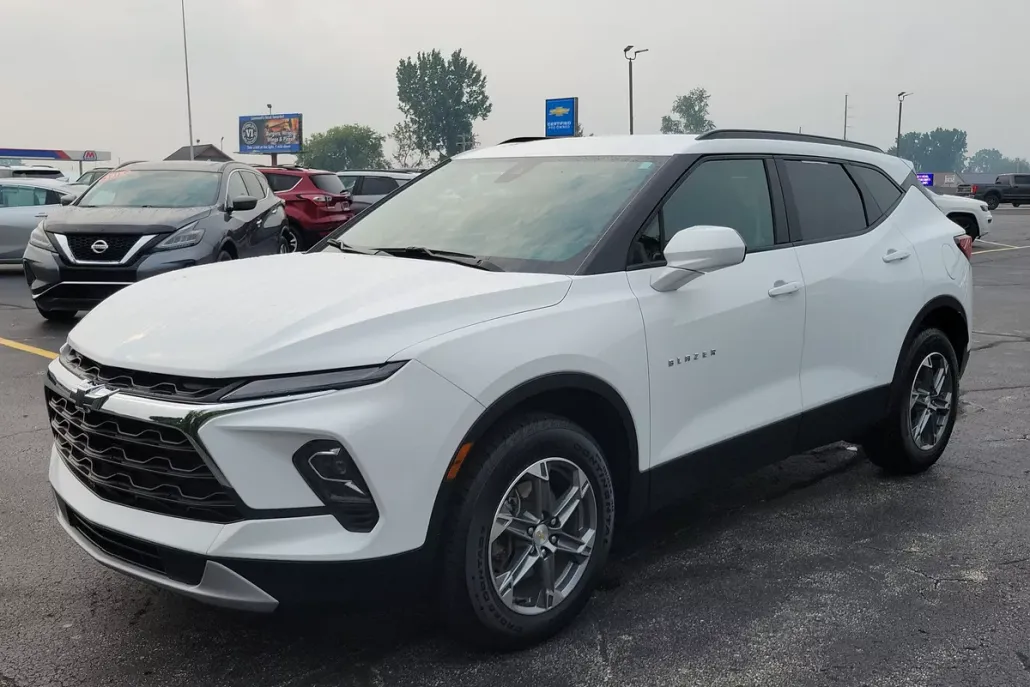 2023 Chevrolet Blazer 2LT photo 1