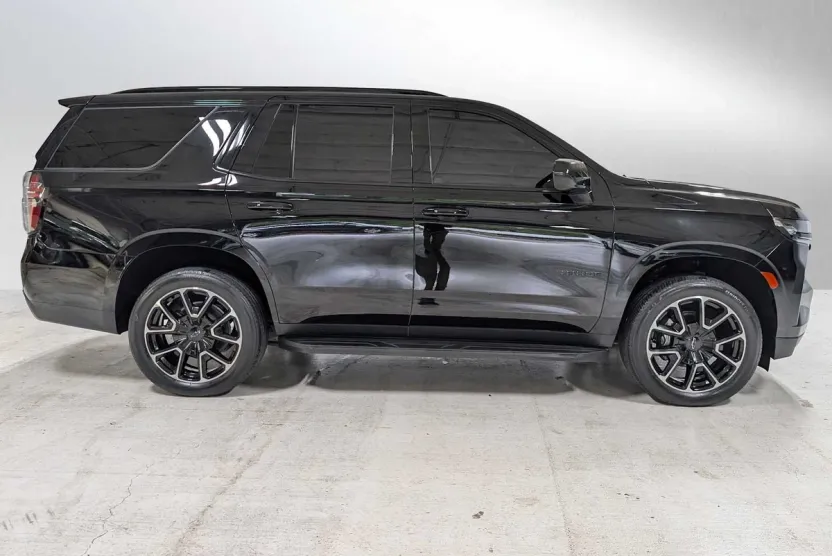 2023 Chevrolet Tahoe RST photo 1