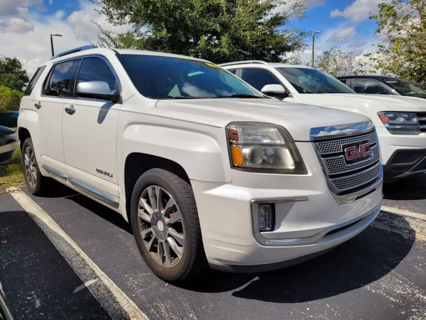 2017 Gmc Terrain Denali photo 1