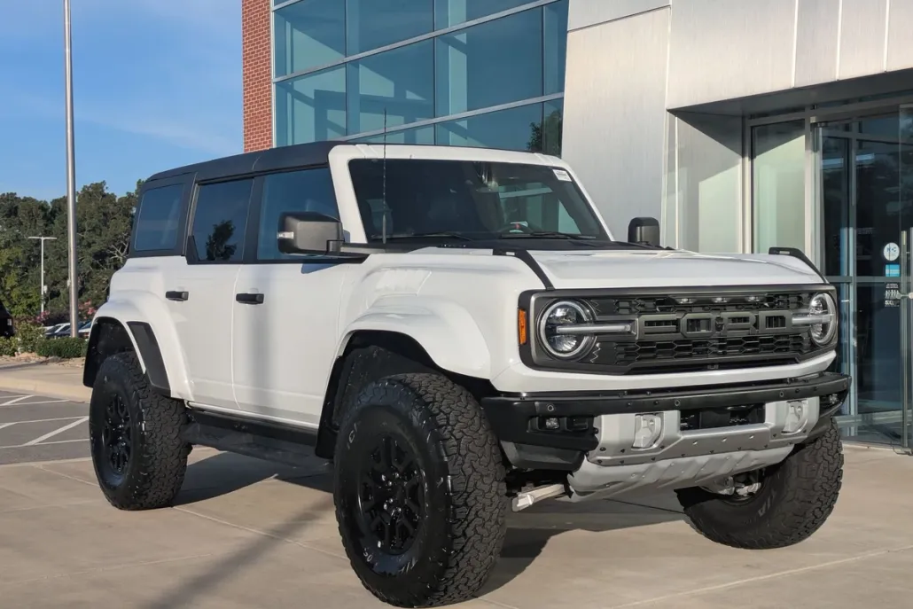 2025 Ford Bronco Raptor photo 1