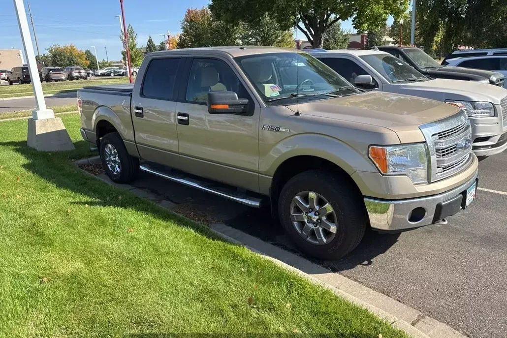 2013 Ford F-150 XLT photo 1