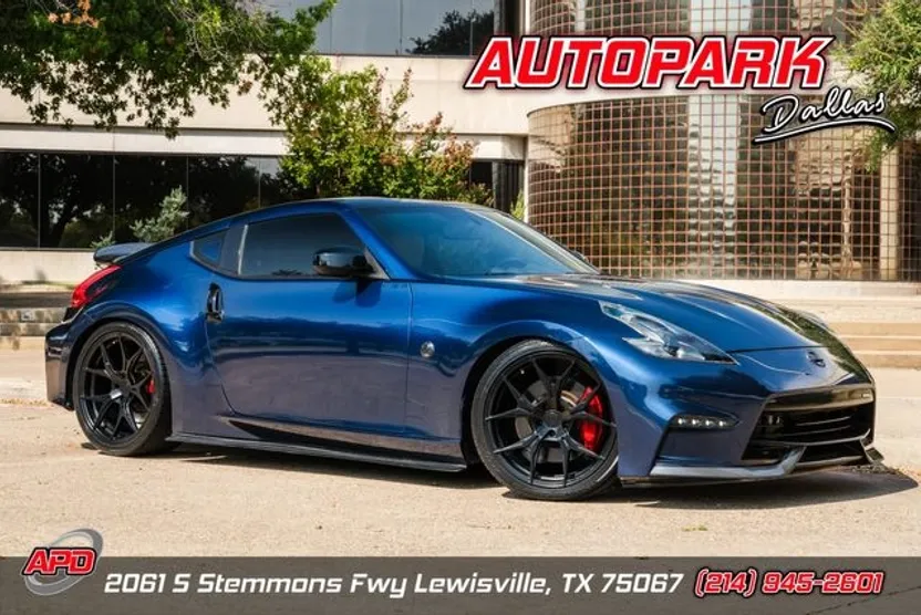 2014 Nissan 370Z Touring photo 1