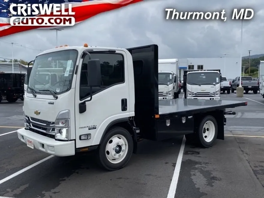 2024 Chevrolet Silverado 4500HD photo 1