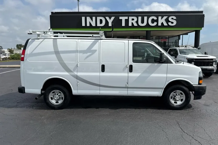 2021 Chevrolet Express 2500 Cargo photo 1