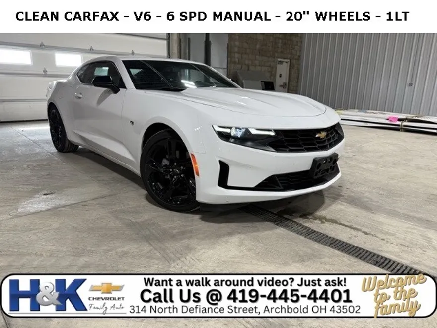 2024 Chevrolet Camaro 1LT photo 1