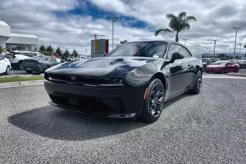 2025 Dodge Charger Daytona R/T photo 1