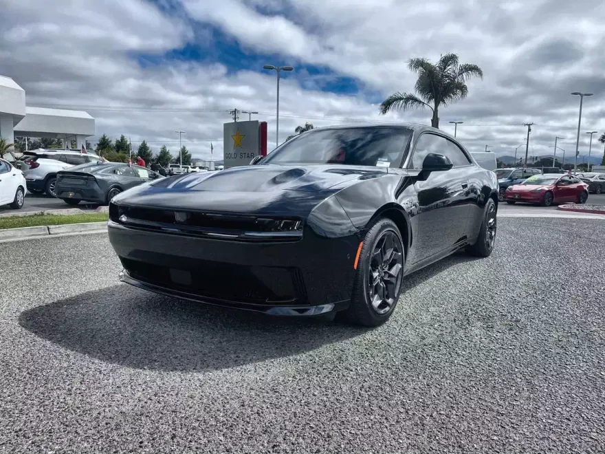 2025 Dodge Charger Daytona R/T photo 1