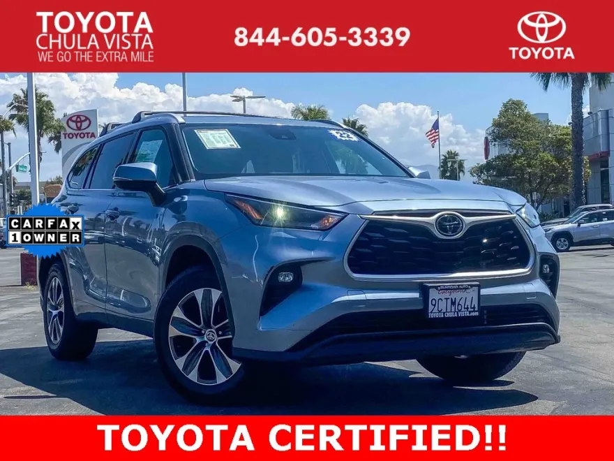 2022 Toyota Highlander XLE photo 1