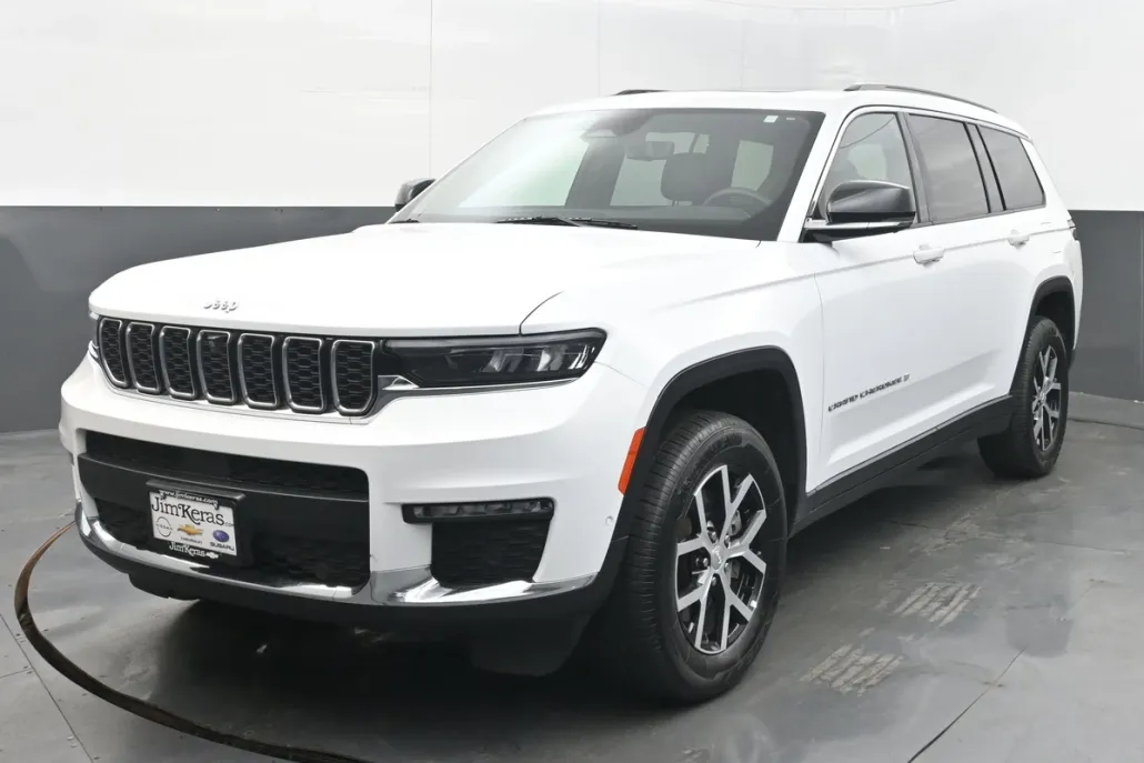 2024 Jeep Grand Cherokee Limited photo 1