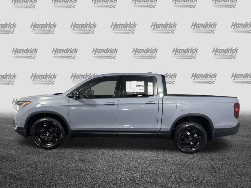 2025 Honda Ridgeline Black Edition photo 1