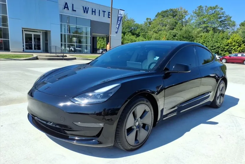2021 Tesla Model 3 Long Range photo 1