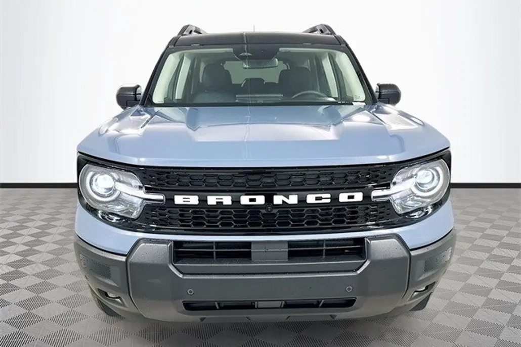 2025 Ford Bronco Sport Outer Banks photo 1