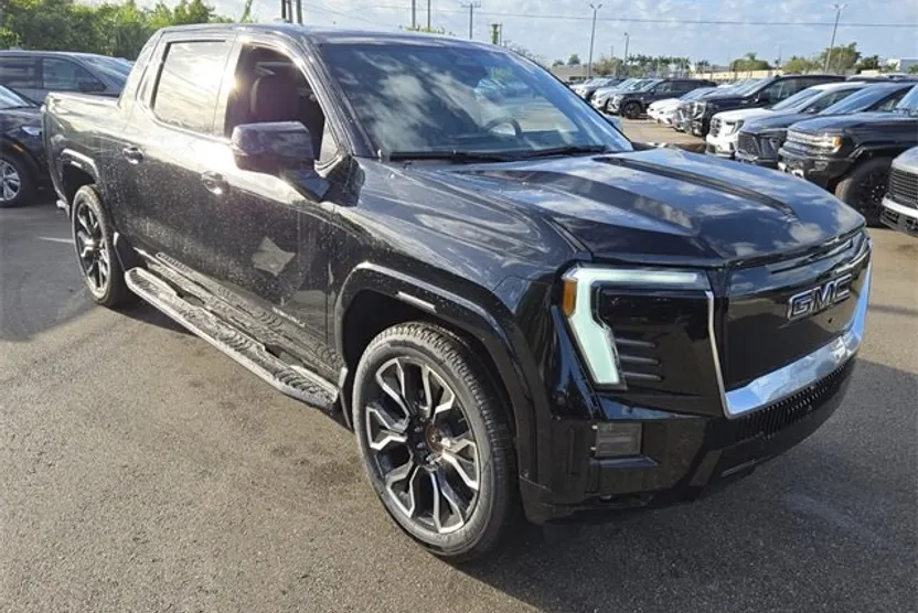 2025 Gmc Sierra EV Denali photo 1