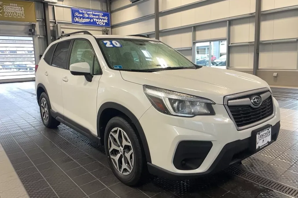2020 Subaru Forester Premium photo 1