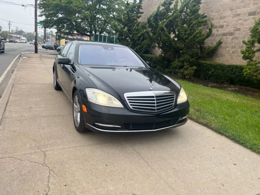 2010 Mercedes Benz S 550 photo 1