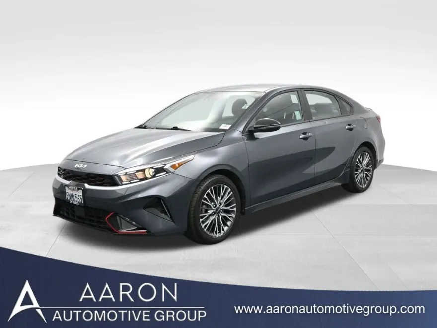 2024 Kia Forte GT-Line photo 1