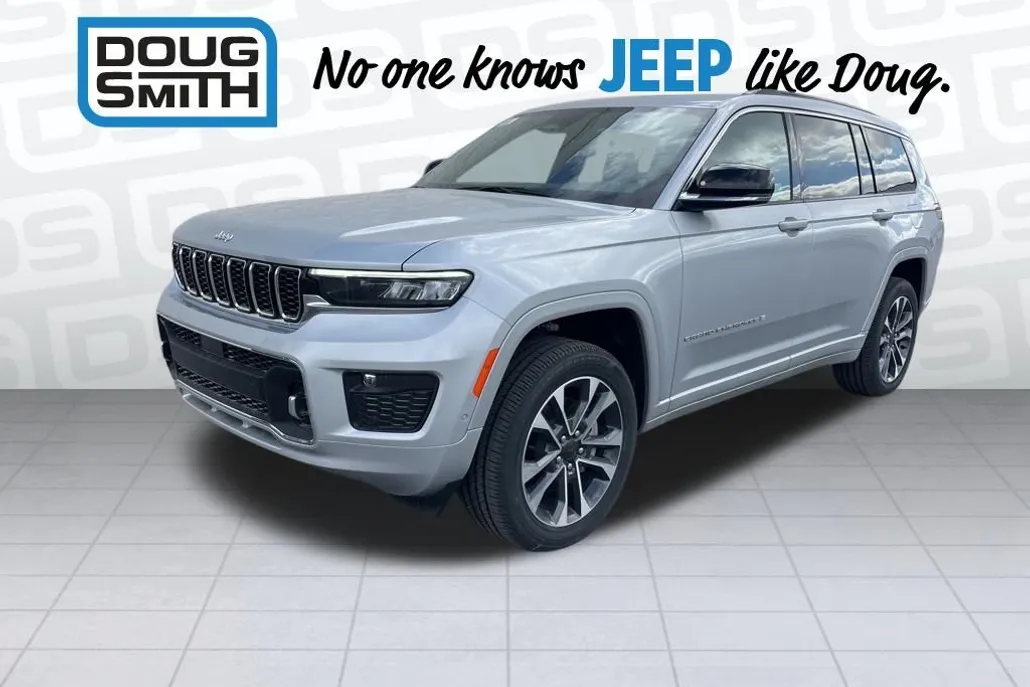 2025 Jeep Grand Cherokee Overland photo 1