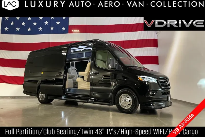 2023 Mercedes Benz Sprinter 3500 photo 1