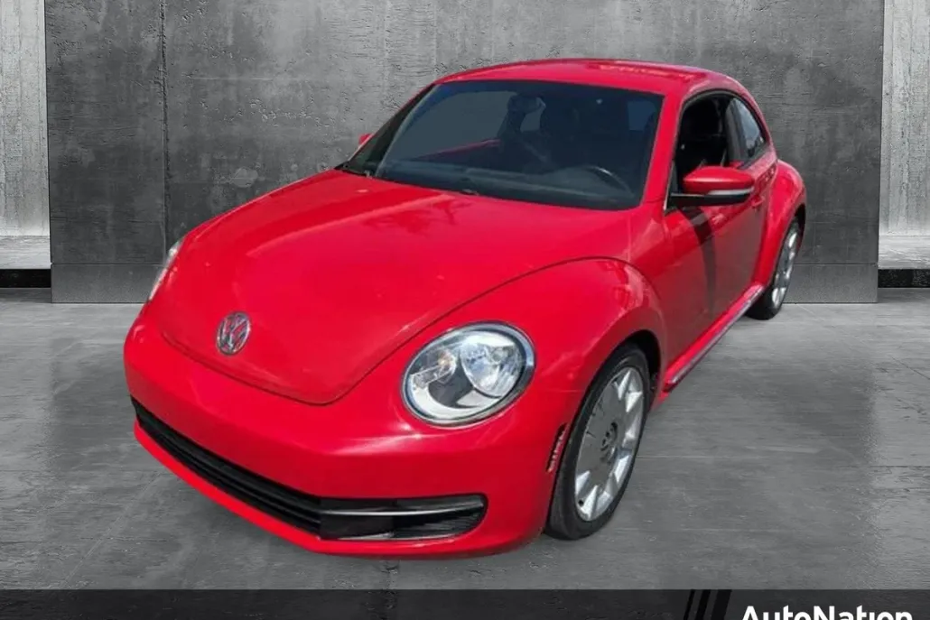 2012 Volkswagen Beetle 2.5L photo 1