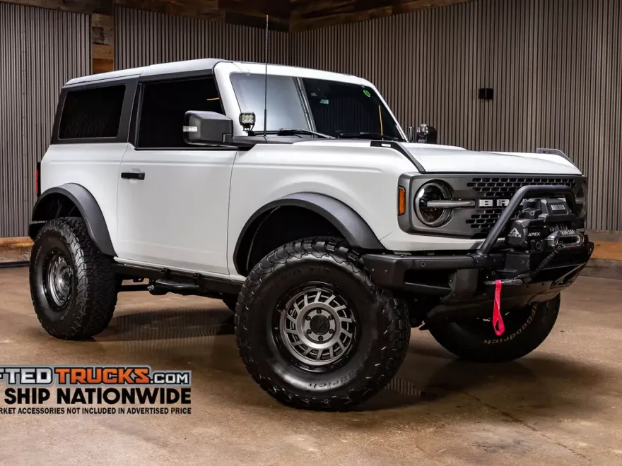 2022 Ford Bronco Badlands photo 1