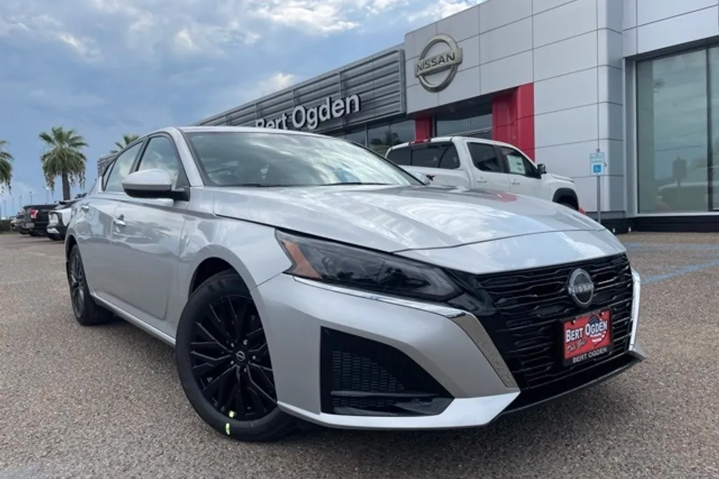 2025 Nissan Altima SV Special Edition photo 1