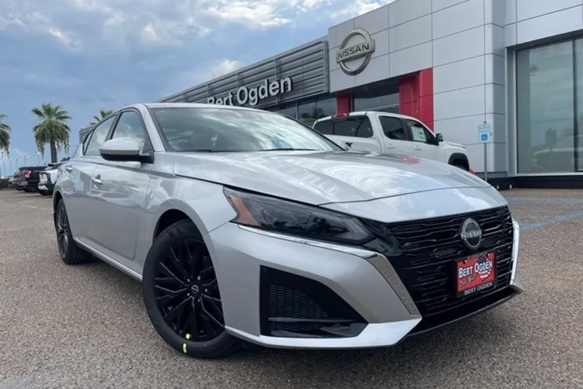 2025 Nissan Altima SV Special Edition photo 1