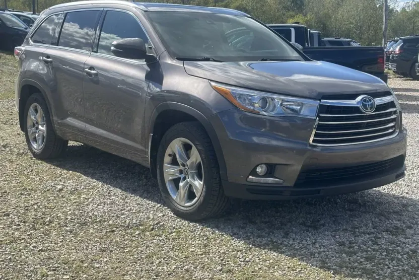 2016 Toyota Highlander Limited Platinum photo 1