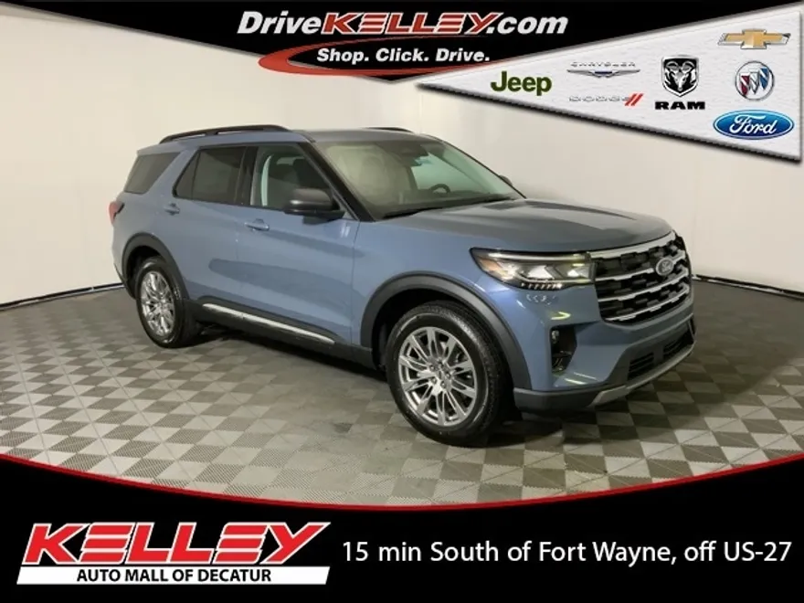 2025 Ford Explorer photo 1