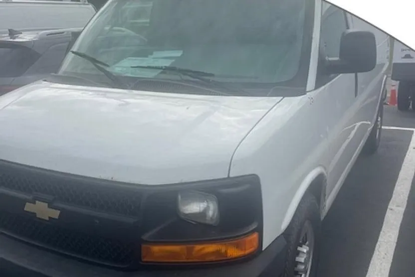 2017 Chevrolet Express Cargo 2500 Base photo 1