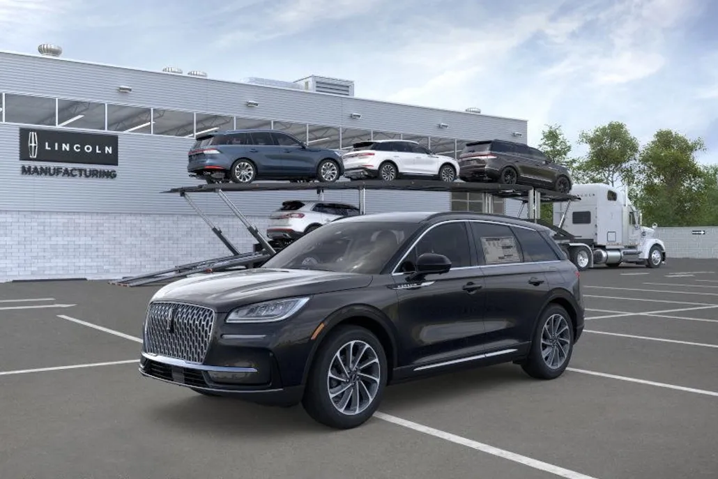 2025 Lincoln Corsair Premiere photo 1