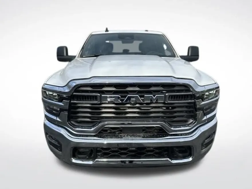 2025 Ram 3500 Tradesman photo 3