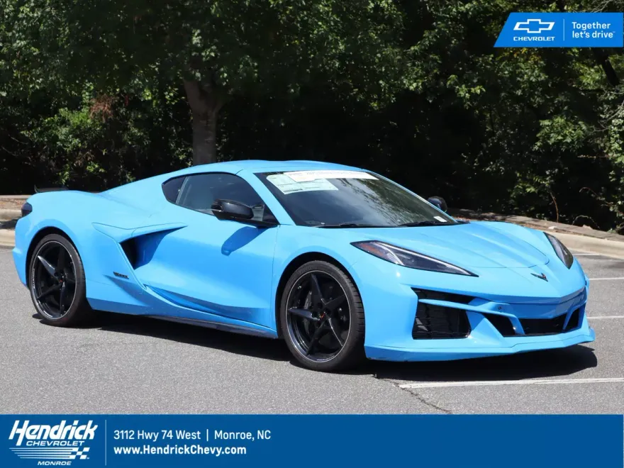 2025 Chevrolet Corvette E-Ray 2LZ photo 1
