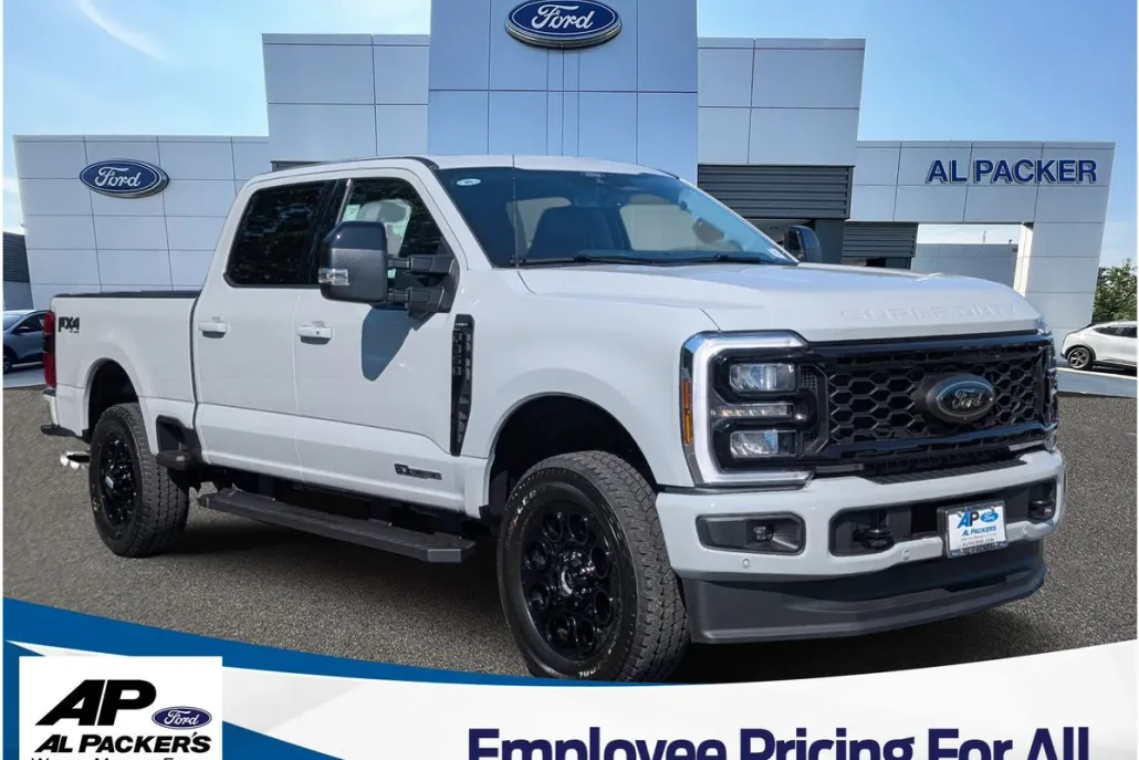 2026 Ford F-350 Lariat photo 1