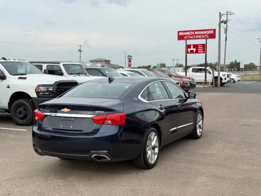 2018 Chevrolet Impala Premier photo 1