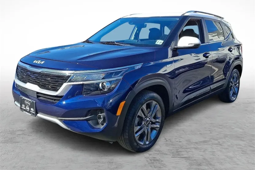 2022 Kia Seltos S photo 1