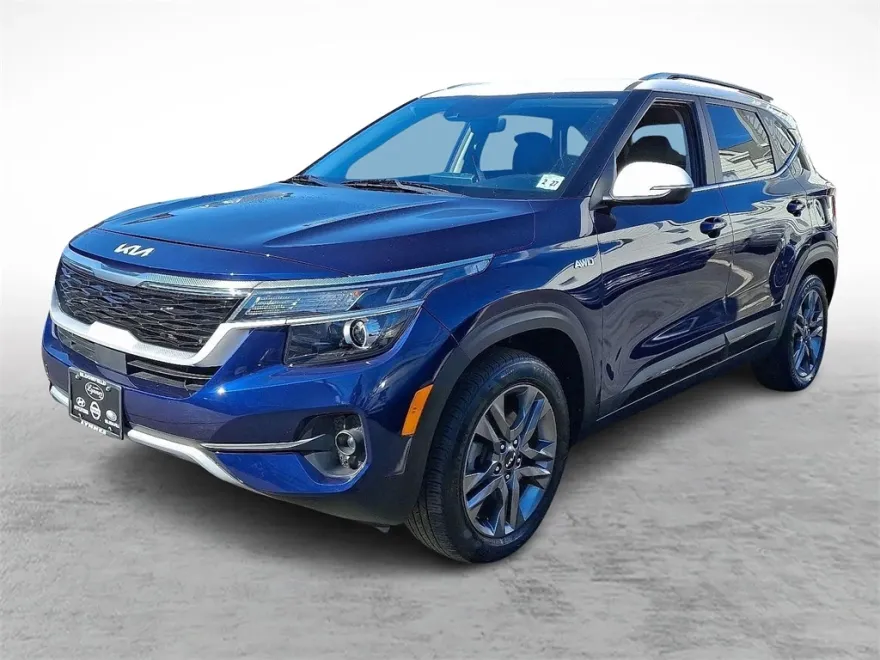 2022 Kia Seltos S photo 1